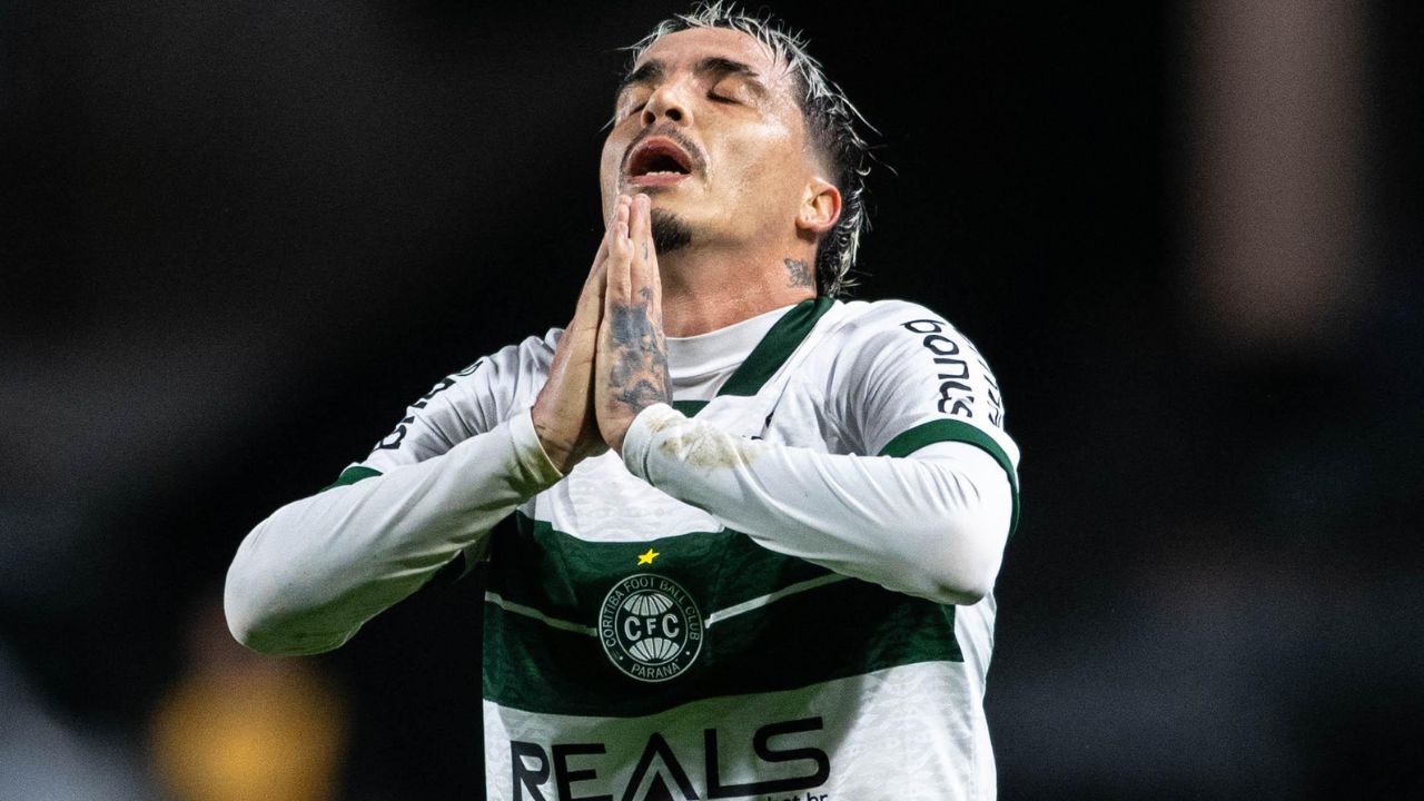 meia-do-coritiba-projeta-reta-final:-“maximo-de-pontos-possiveis-e-sair-campeao-da-serie-b”