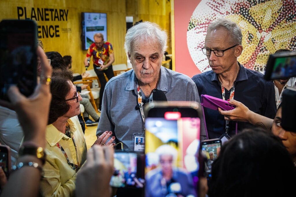 ‘proteger-vidas-ou-industria-fossil’:-cientistas-entregam-ultimato-para-lula