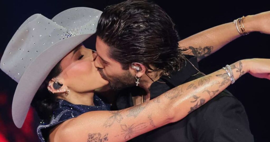 natal-da-boiadeira:-veja-4-looks-de-ana-castela-no-especial-do-sbt