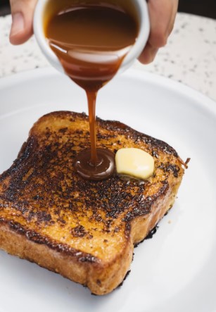 Futuro Refeitório inaugura unidade no Parque Villa-Lobos com proposta de brunch e clima praiano